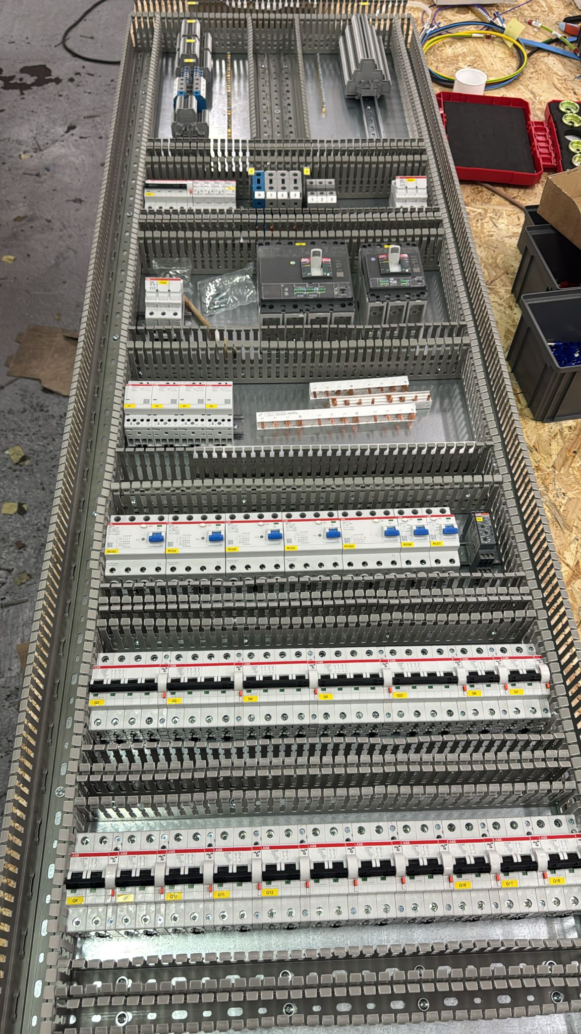 Large distribution panel under assembly